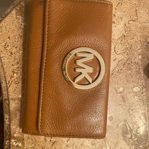 Michael Kors wallet with snap & zipper credit card holder & change leather